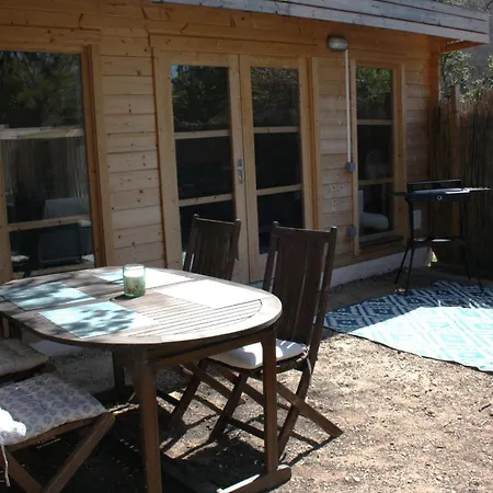 1 En Bois Avec Acces Piscine Chalet *